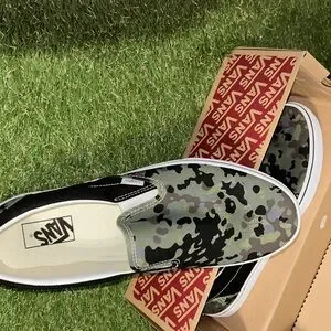 Vans | Shoes | Rain Camo Greenblack Classic Slip Slipon  display picture 2